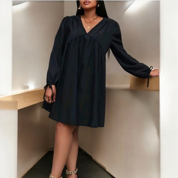 SHEIN VCAY Plus V-neck Knot Cuff Dress 3X - Picture 2 of 11